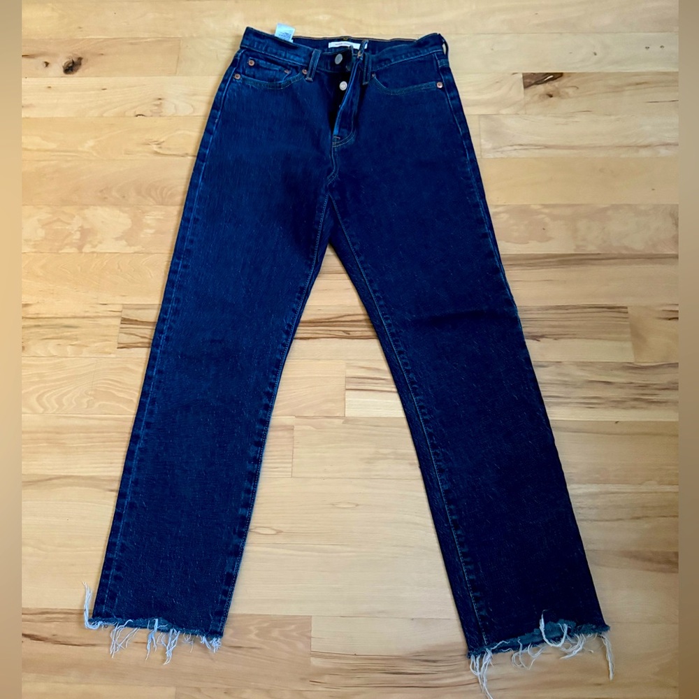 Levi’s Premium Wedgie Straight Hi Rise Button Fly Raw Hem Dark Wash Denim Sz 25